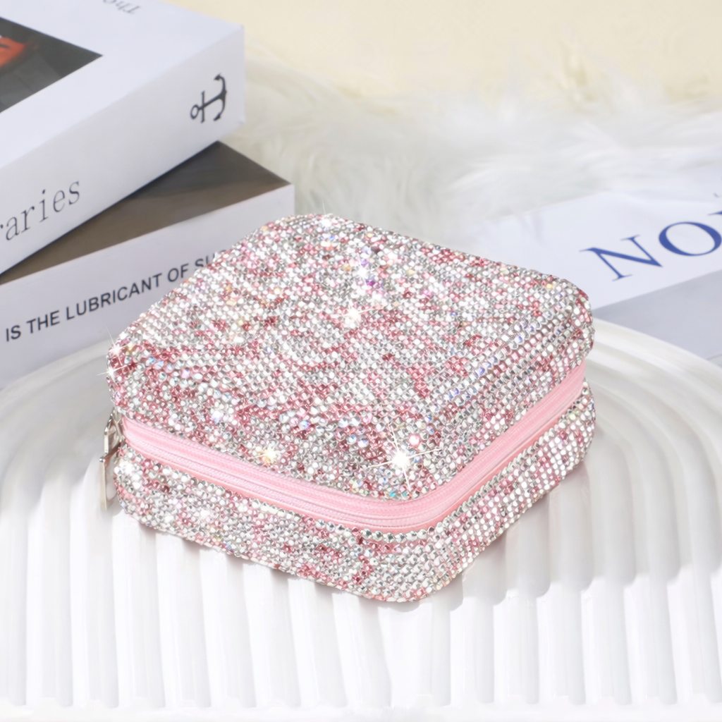 Boîte à bijoux full strasse